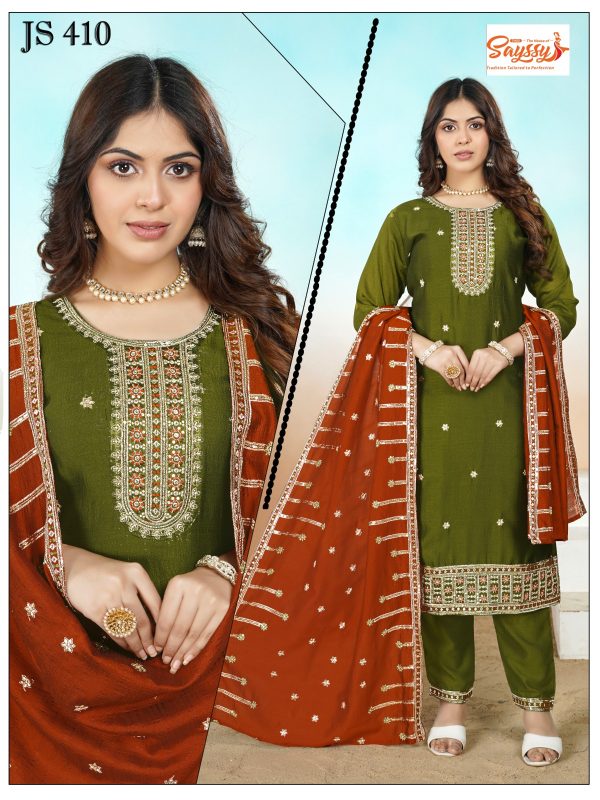 Mehndi Embroidered Vichitra Kurta Set
